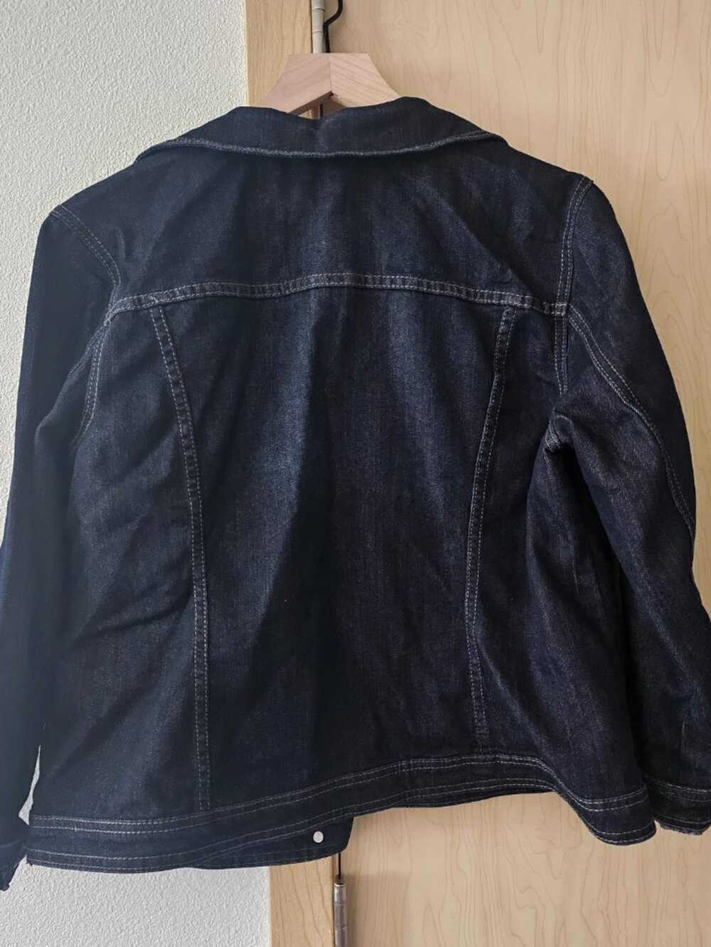 Jean Jacket - Picture 5 of 7